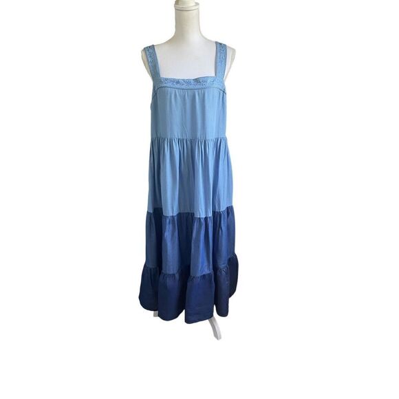 Kate Spade Broome Street Chambrey Midi Dress XL Blue Smocked Tiered Flowy - Picture 3 of 11